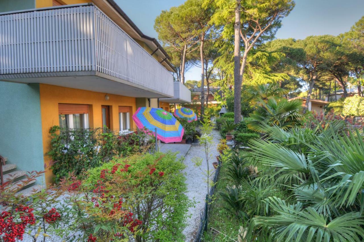 لينانو سابيادورو Residence Villa Laura المظهر الخارجي الصورة